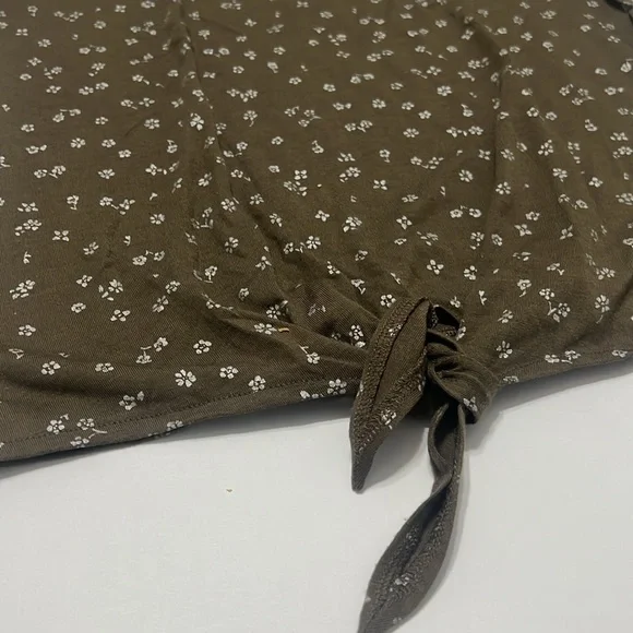 Small Only floral TieFront t-shirt - Picture 2 of 6